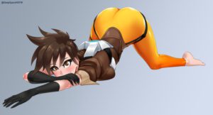 overwatch-game-hentai-–-on-all-fours,-ass-up,-brown-hair,-deepspace,-tracer,-clothed-female
