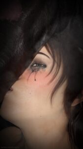 tomb-raider-hentai-art-–-brown-hair,-wet-body,-lara-croft-(survivor),-makeup-running,-horse